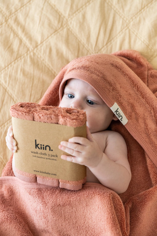 Kiin Baby wash cloths and hooded towel in blush