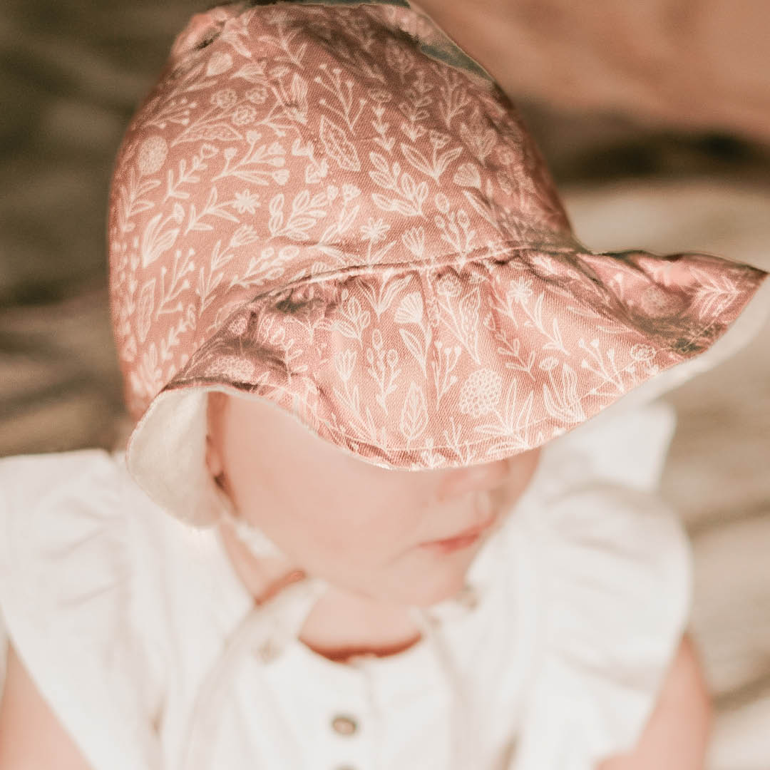 Baby Reversible Ruffle Bonnet - Freya/Flax - Child Boutique